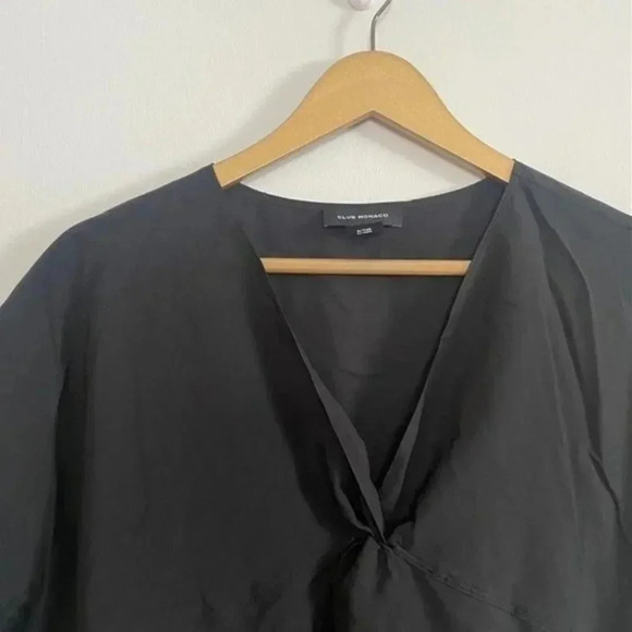 Club Monaco Black Twist Top - Picture 5 of 11